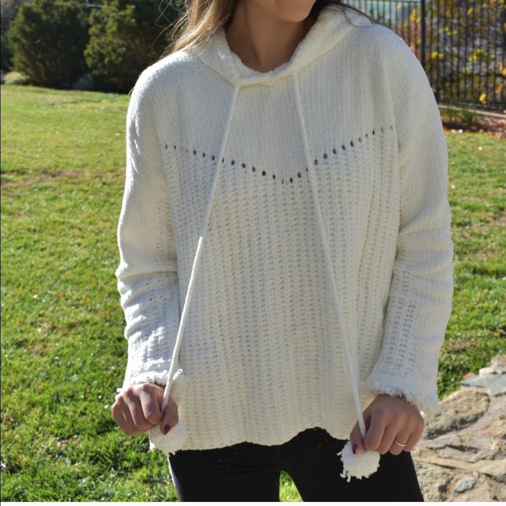 Soft whit hoodie